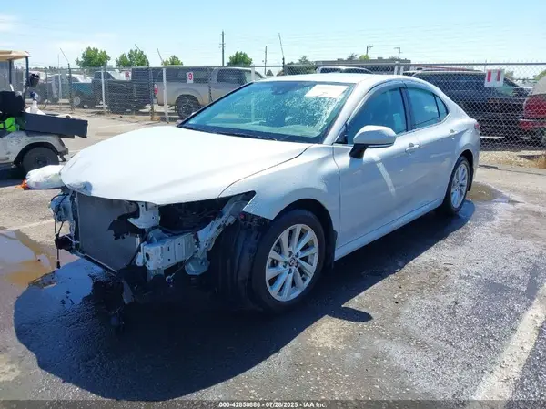 4T1R11AK0PU177320 2023 TOYOTA CAMRY - Image 2