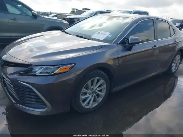 4T1R11AK0PU182193 2023 TOYOTA CAMRY - Image 2