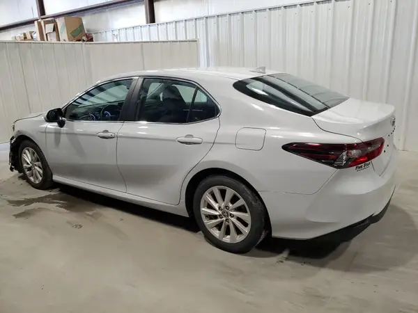 4T1R11AK0PU183540 2023 TOYOTA CAMRY - Image 2