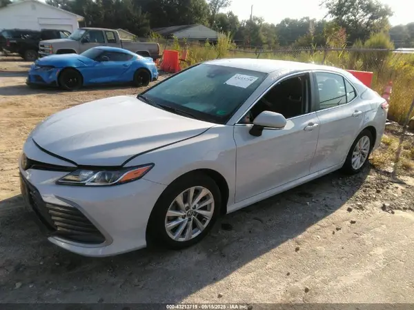 4T1R11AK0PU184526 2023 TOYOTA CAMRY - Image 2