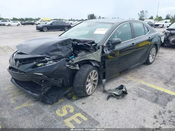 4T1R11AK0PU760745 2023 TOYOTA CAMRY - Image 2