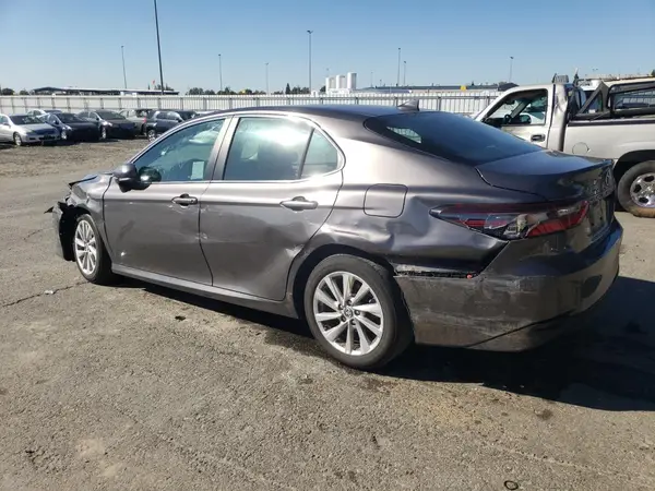 4T1R11AK0PU782793 2023 TOYOTA CAMRY - Image 2