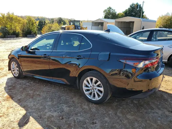 4T1R11AK0PU817641 2023 TOYOTA CAMRY - Image 2