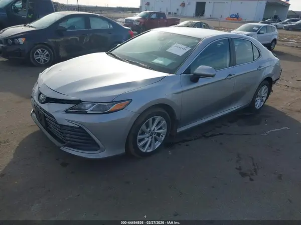 4T1R11AK0PU831958 2023 TOYOTA CAMRY - Image 2