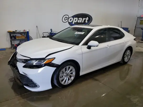 4T1R11AK0RU200209 2024 TOYOTA CAMRY - Image 1