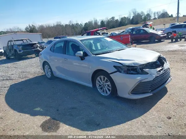 4T1R11AK0RU200369 2024 TOYOTA CAMRY - Image 1