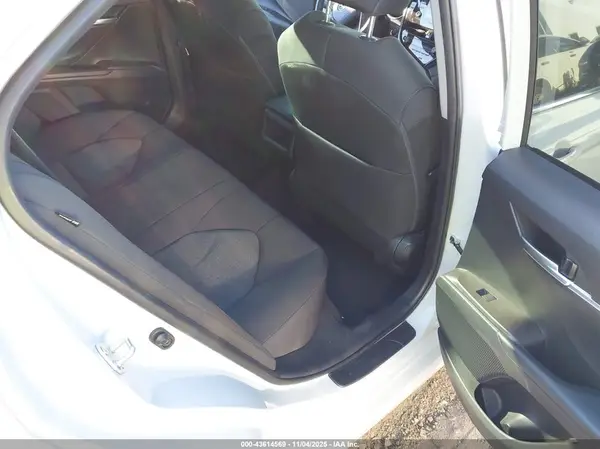 4T1R11AK0RU211498 2024 TOYOTA CAMRY - Image 8