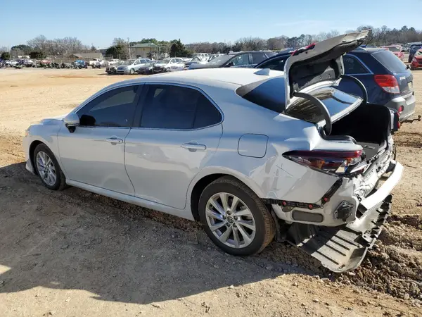 4T1R11AK0RU254786 2024 TOYOTA CAMRY - Image 2