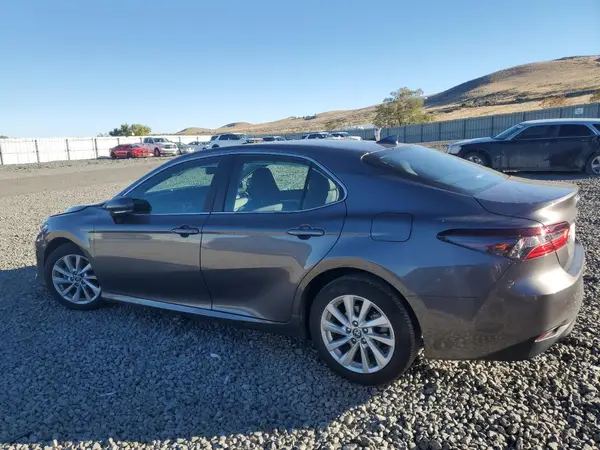 4T1R11AK0RU863764 2024 TOYOTA CAMRY - Image 2