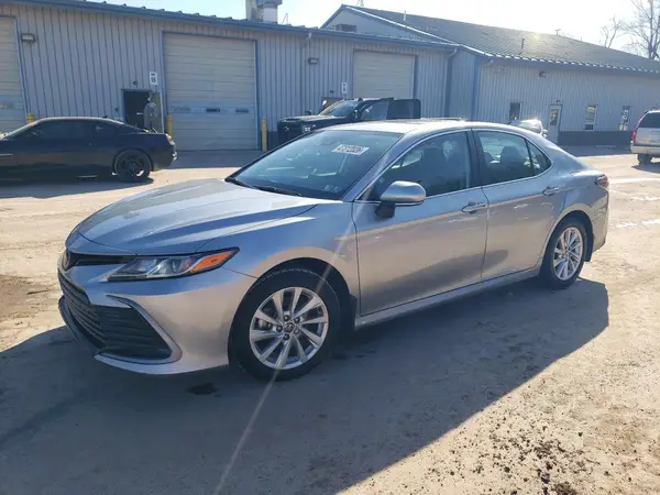4T1R11AK0RU876370 2024 TOYOTA CAMRY - Image 1