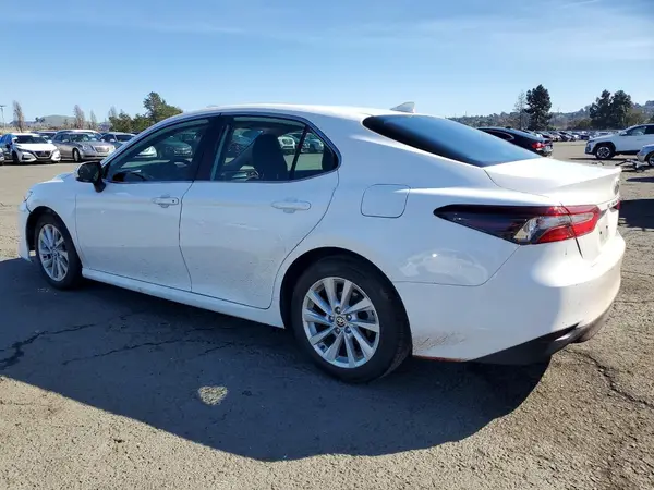 4T1R11AK0RU881875 2024 TOYOTA CAMRY - Image 2