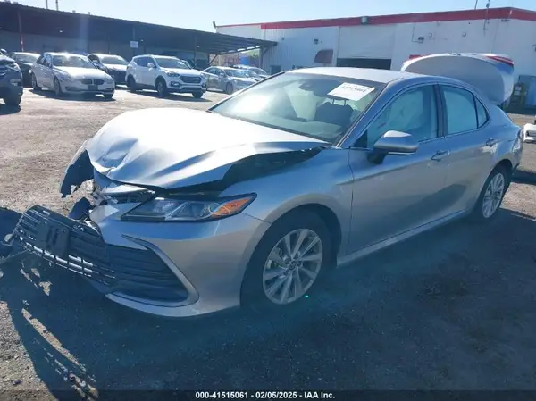 4T1R11AK0RU918312 2024 TOYOTA CAMRY - Image 2
