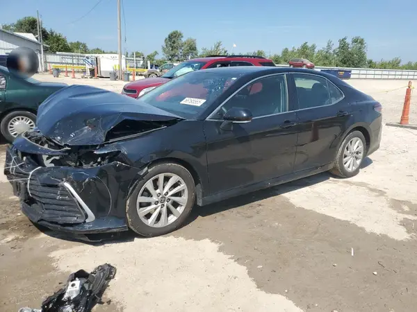 4T1R11AK1MU423027 2021 TOYOTA CAMRY - Image 1