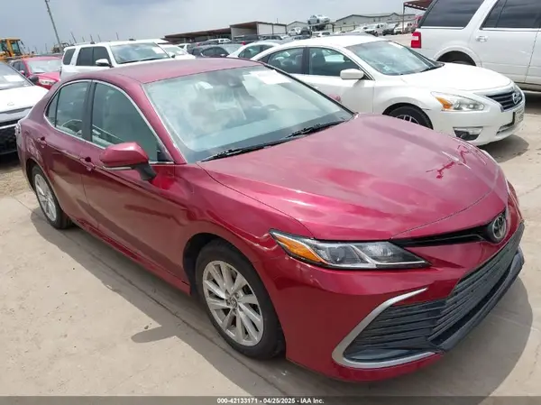 4T1R11AK1MU434206 2021 TOYOTA CAMRY - Image 1