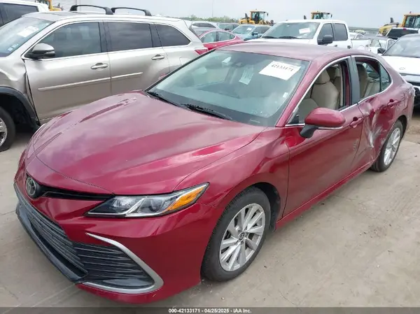 4T1R11AK1MU434206 2021 TOYOTA CAMRY - Image 2