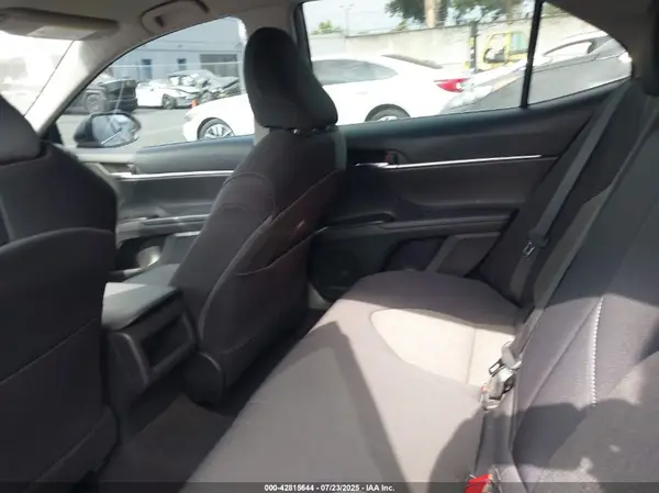 4T1R11AK1MU496494 2021 TOYOTA CAMRY - Image 8