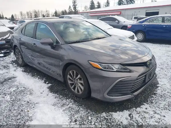 4T1R11AK1MU533740 2021 TOYOTA CAMRY - Image 1