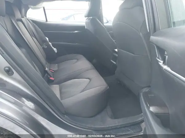 4T1R11AK1MU533740 2021 TOYOTA CAMRY - Image 8