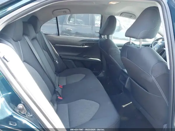 4T1R11AK1MU608517 2021 TOYOTA CAMRY - Image 8