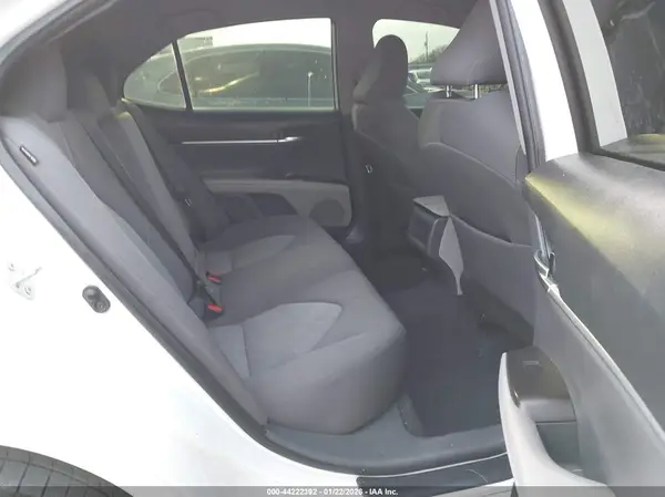 4T1R11AK1NU047480 2022 TOYOTA CAMRY - Image 8