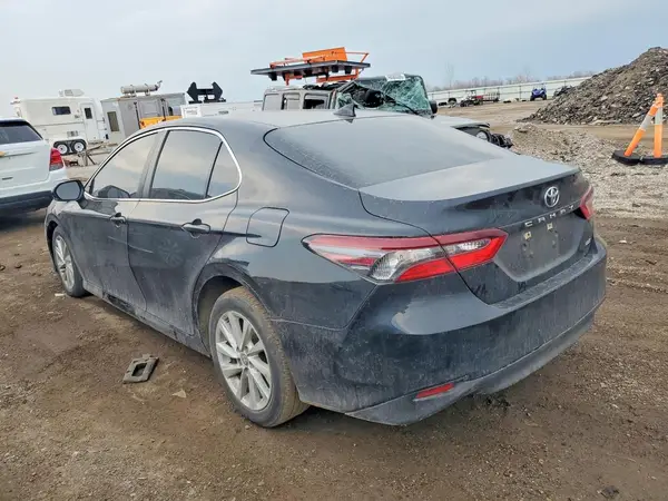 4T1R11AK1NU674759 2022 TOYOTA CAMRY - Image 2