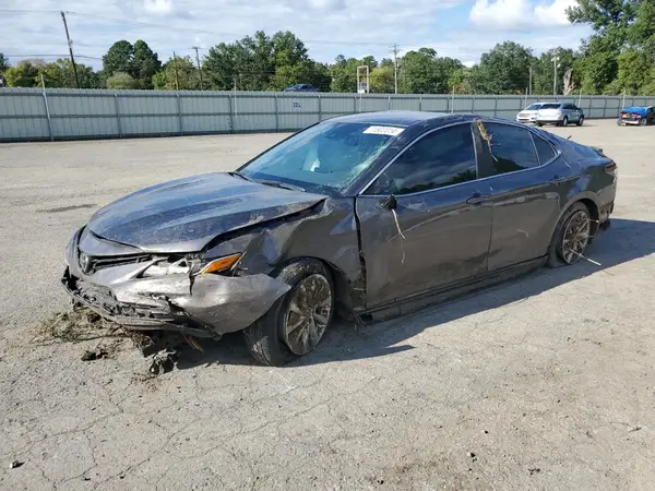 4T1R11AK1PU732565 2023 TOYOTA CAMRY - Image 1