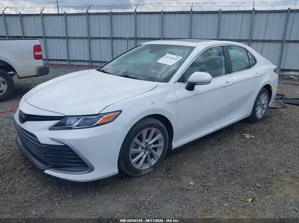 4T1R11AK1RU235809 2024 TOYOTA CAMRY - Image 2