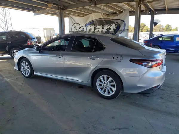 4T1R11AK1RU859786 2024 TOYOTA CAMRY - Image 2