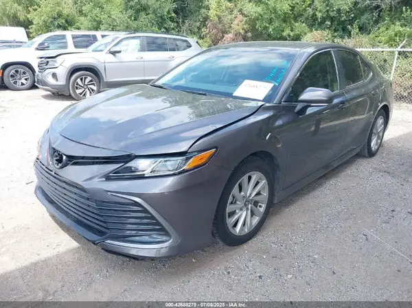 4T1R11AK1RU891489 2024 TOYOTA CAMRY - Image 2