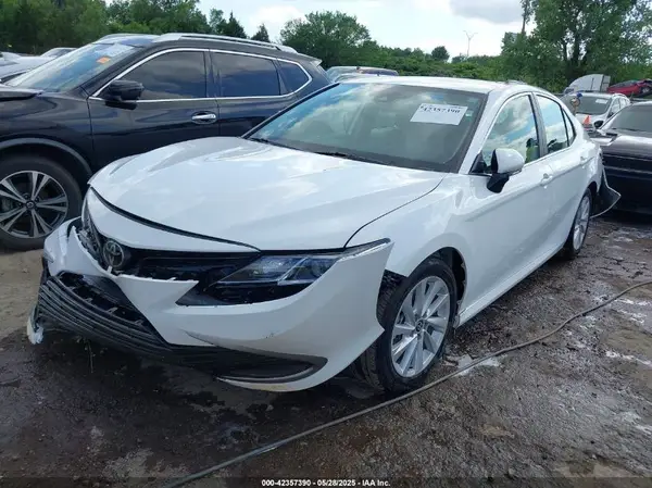 4T1R11AK1RU909862 2024 TOYOTA CAMRY - Image 2