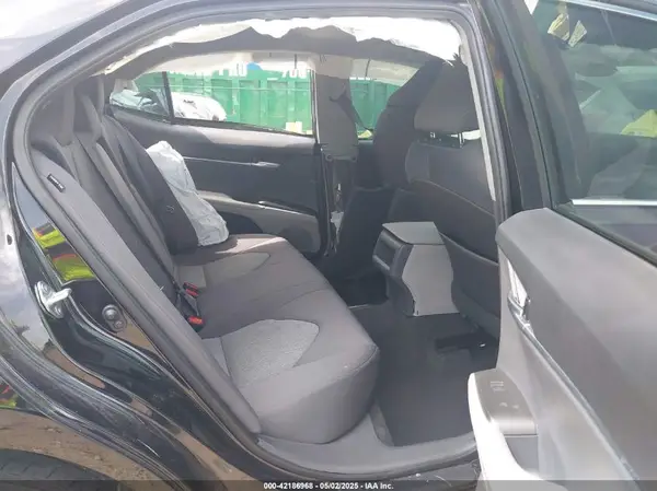 4T1R11AK2MU489747 2021 TOYOTA CAMRY - Image 8