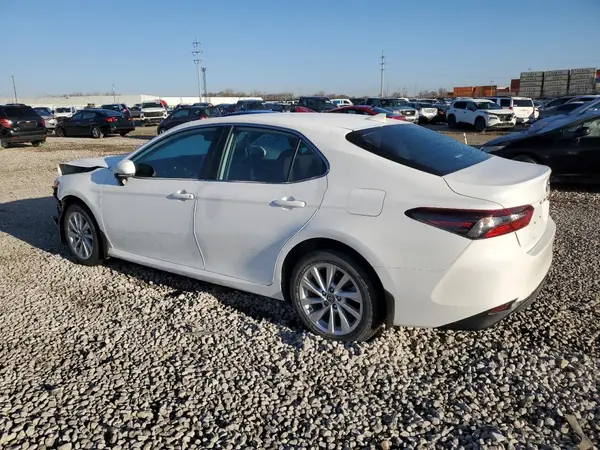 4T1R11AK2MU532337 2021 TOYOTA CAMRY - Image 2