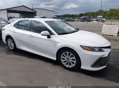 4T1R11AK2NU651071 2022 TOYOTA CAMRY