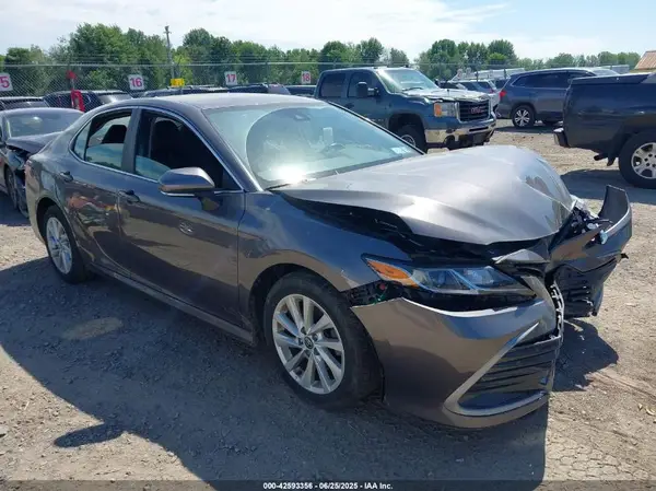 4T1R11AK2PU113814 2023 TOYOTA CAMRY - Image 1