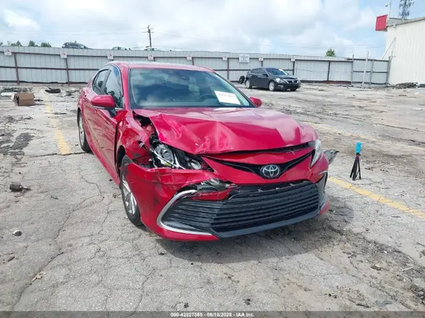 4T1R11AK2PU121962 2023 TOYOTA CAMRY - Image 1