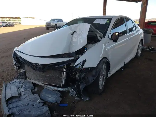 4T1R11AK2PU138860 2023 TOYOTA CAMRY - Image 2