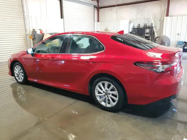 4T1R11AK2PU170997 2023 TOYOTA CAMRY - Image 2