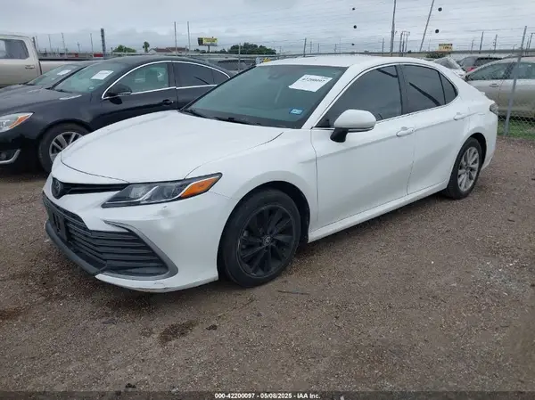 4T1R11AK2PU737127 2023 TOYOTA CAMRY - Image 2