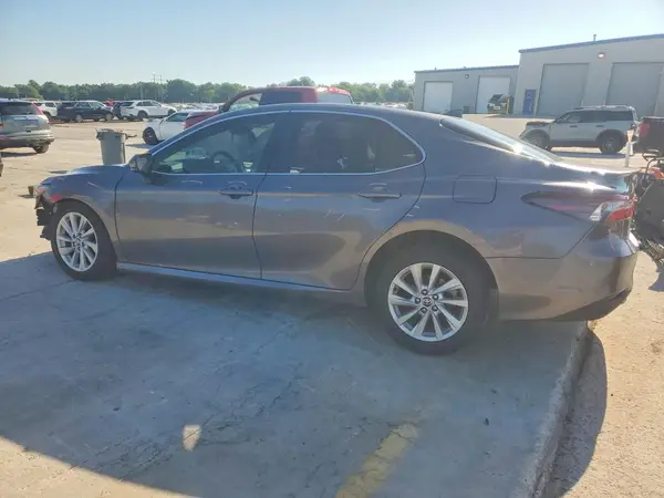 4T1R11AK2PU739217 2023 TOYOTA CAMRY - Image 2