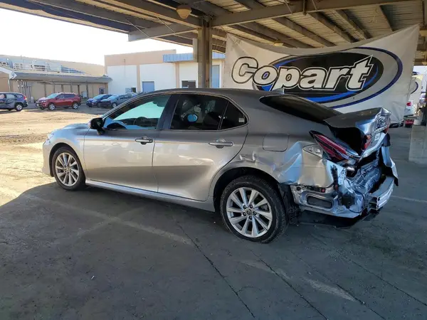 4T1R11AK2RU863197 2024 TOYOTA CAMRY - Image 2