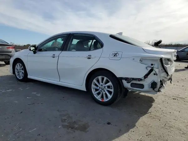 4T1R11AK2RU880968 2024 TOYOTA CAMRY - Image 2
