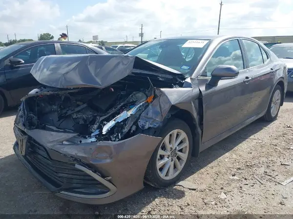 4T1R11AK2RU888990 2024 TOYOTA CAMRY - Image 2