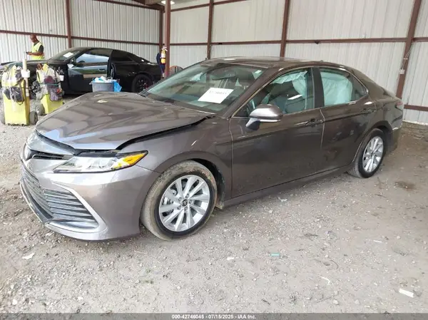 4T1R11AK2RU911927 2024 TOYOTA CAMRY - Image 2
