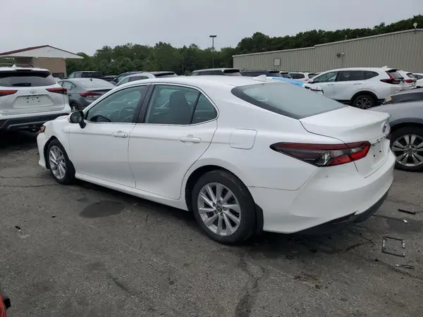 4T1R11AK3MU528734 2021 TOYOTA CAMRY - Image 2
