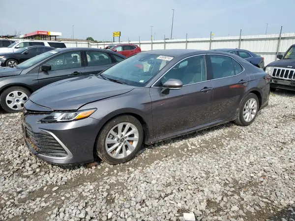 4T1R11AK3NU705641 2022 TOYOTA CAMRY - Image 1