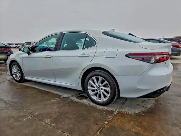 4T1R11AK3PU092911 2023 TOYOTA CAMRY - Image 2