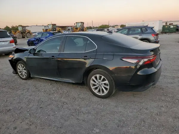 4T1R11AK3PU102613 2023 TOYOTA CAMRY - Image 2