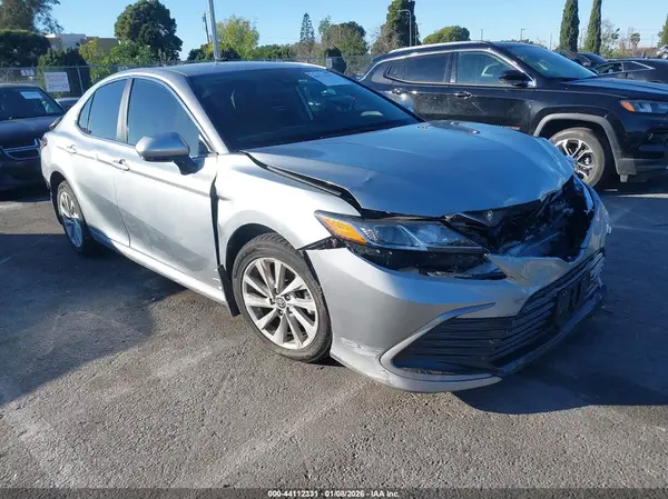 4T1R11AK3PU133537 2023 TOYOTA CAMRY - Image 1