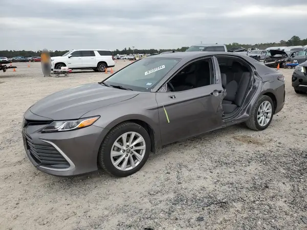 4T1R11AK3PU135594 2023 TOYOTA CAMRY - Image 1