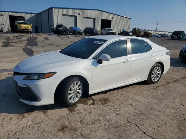 4T1R11AK3PU175061 2023 TOYOTA CAMRY - Image 1